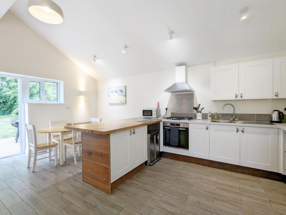 Millside, Bosham Villa ภายนอก รูปภาพ