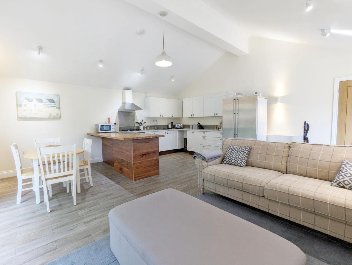 Millside, Bosham Villa ภายนอก รูปภาพ